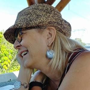 Meet your Posher, Patsy